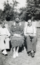 neg. Daisy, Charlie & Ni deckchairs garden